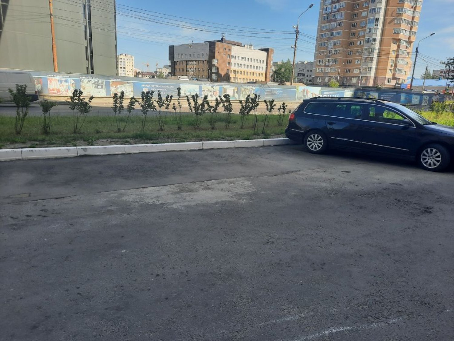 Дуки 77 выполнено расширение проезда со стороны нежилых помещений
